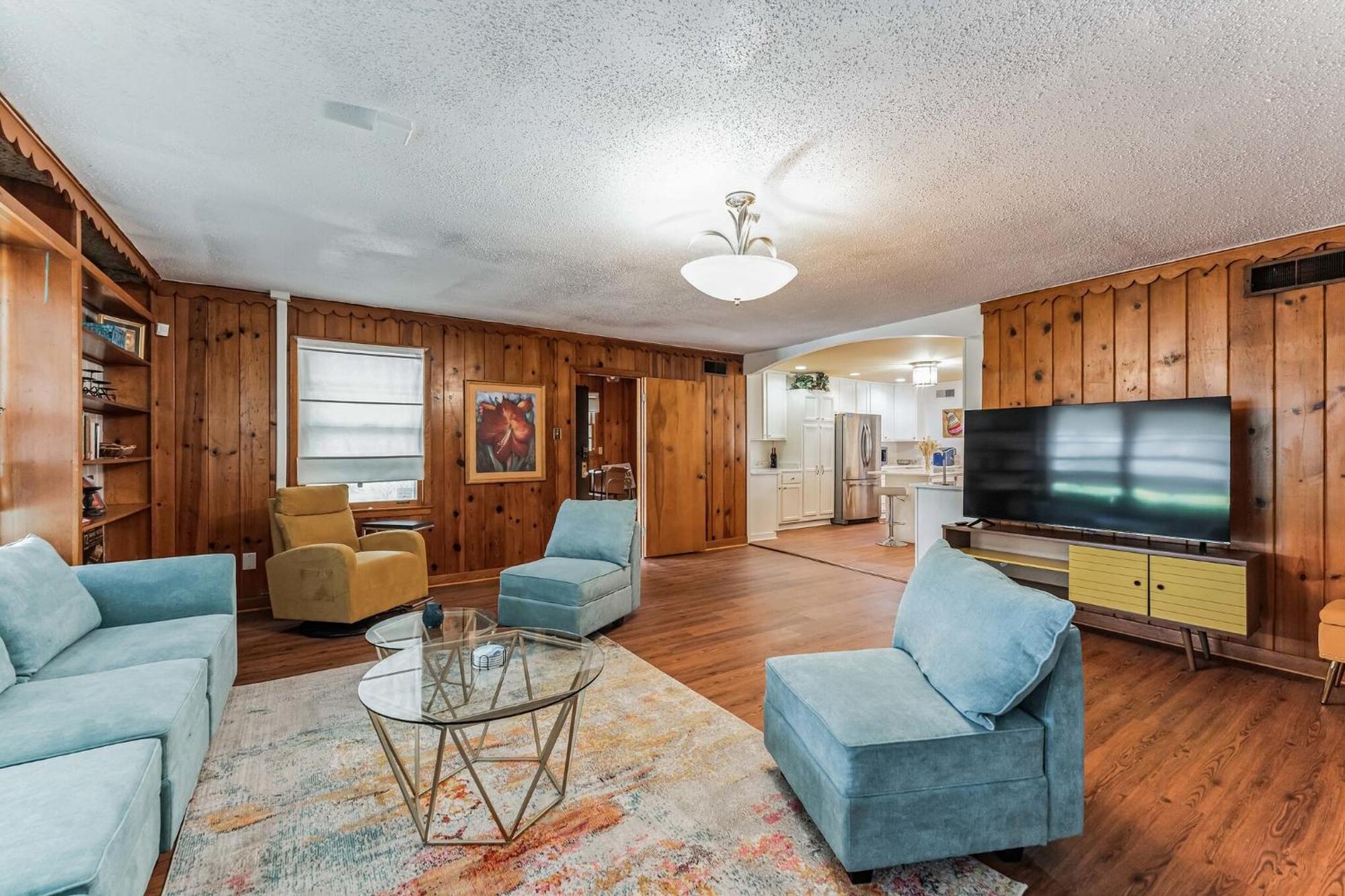 Mins To Graceland Secluded Rambling Ranch Style Home Memphis Bagian luar foto